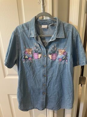 Embroidered Denim Button-Front Shirt with Floral & Cat Motif vintage teacher